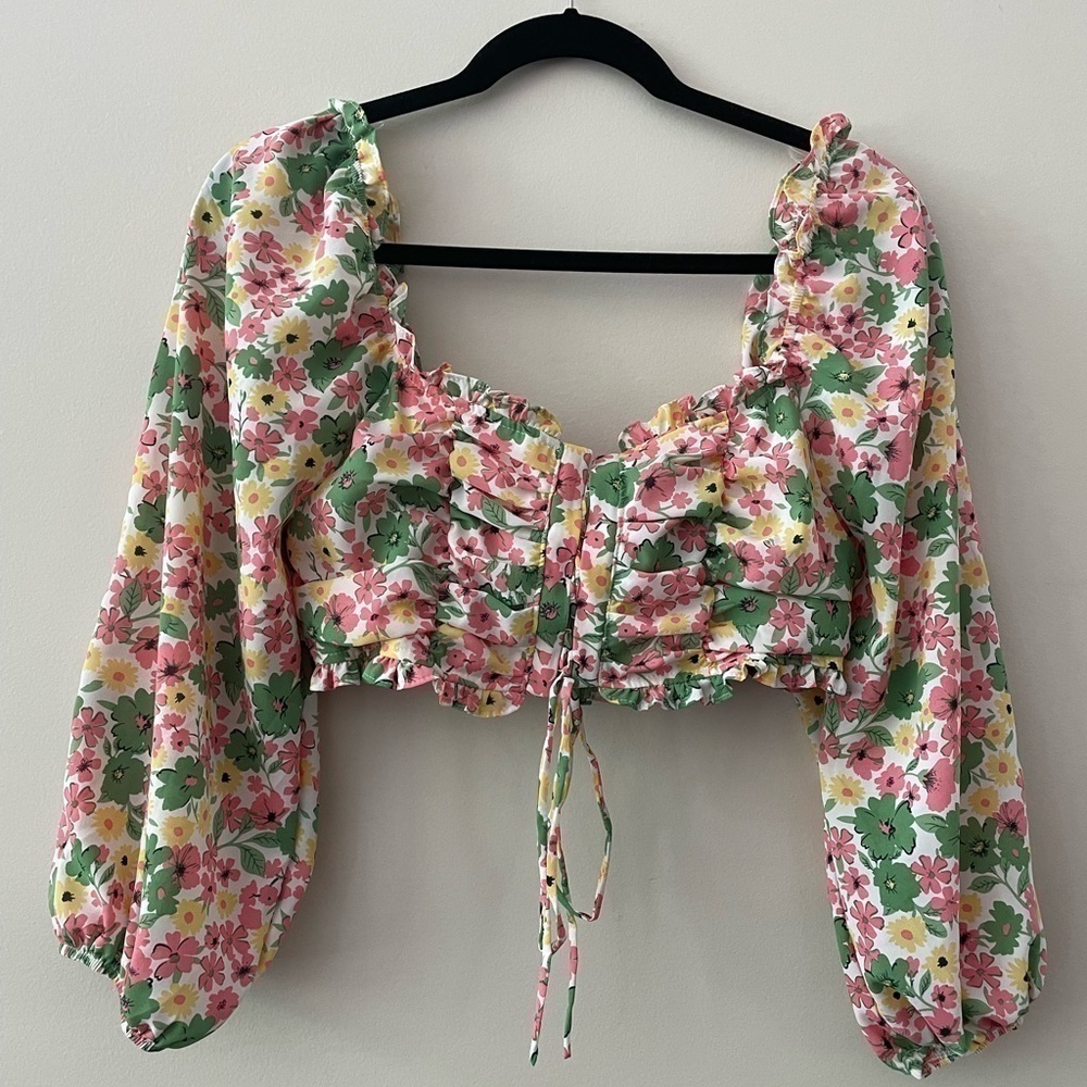 Floral Long Sleeve Tie Front Crop Top Size Small